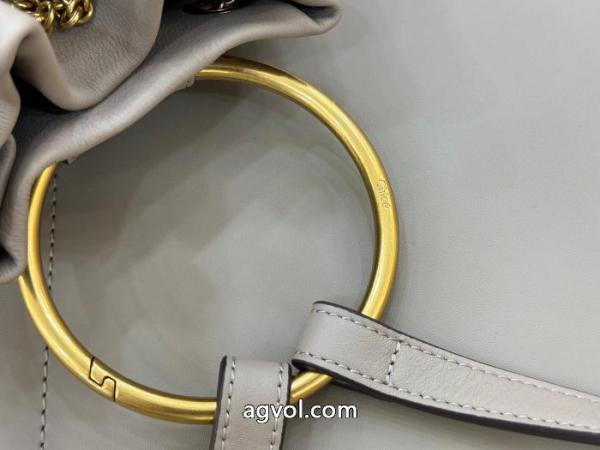 CHLOEブランド 通販 激安    バッグ注目度UP！ カジュアルコーデオシャレ 26ＡＷ美品. 5 