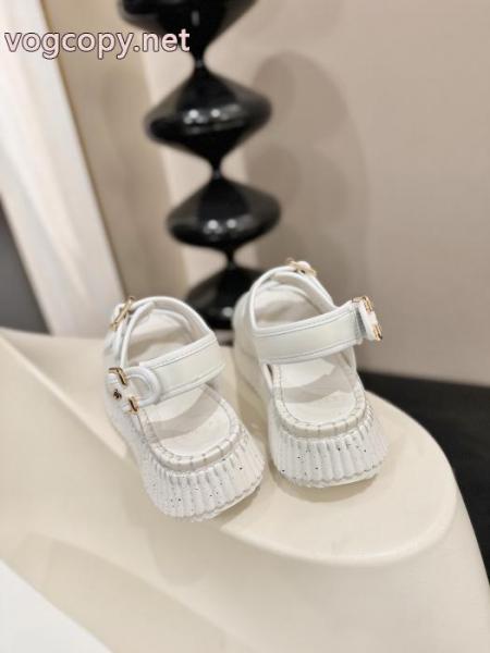 セールで破格 激安通販 人気商品2026CHLOEコピー ブランド 通販 安心    サンダル. 5 