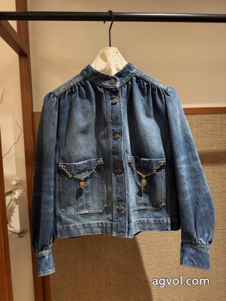 デニムの服甘過ぎず大人な印象に 安全発送 海外限定ブランド 通販 激安クロエ. 2