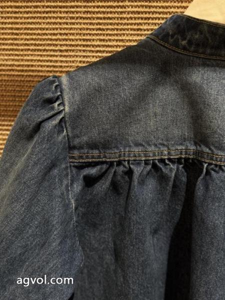 デニムの服甘過ぎず大人な印象に 安全発送 海外限定ブランド 通販 激安クロエ. 5