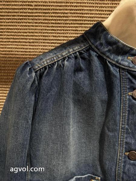 デニムの服甘過ぎず大人な印象に 安全発送 海外限定ブランド 通販 激安クロエ. 6