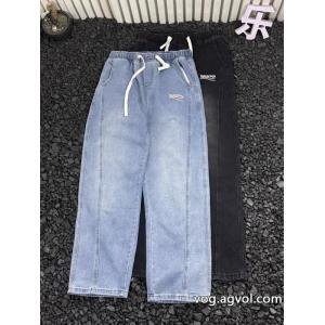 ブランド 品 激安 通販お気に入りアイテム オフィスにも 安定感がありバレンシアガジーンズ.